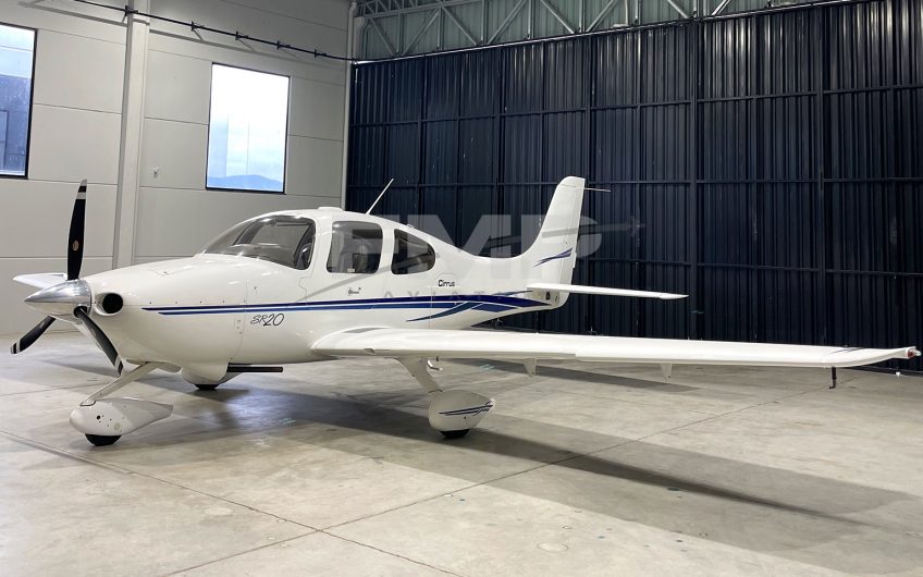 Cirrus SR20 2002