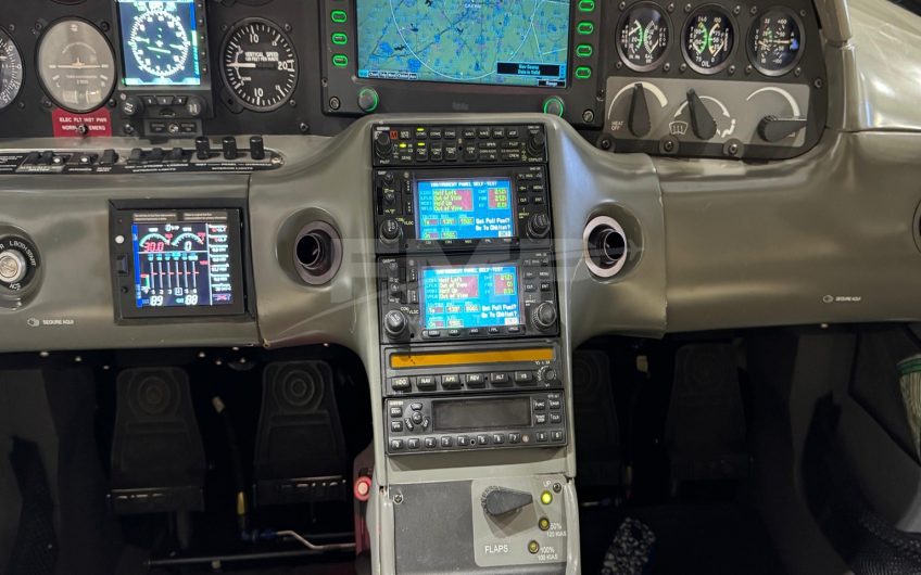 Cirrus SR20 1999